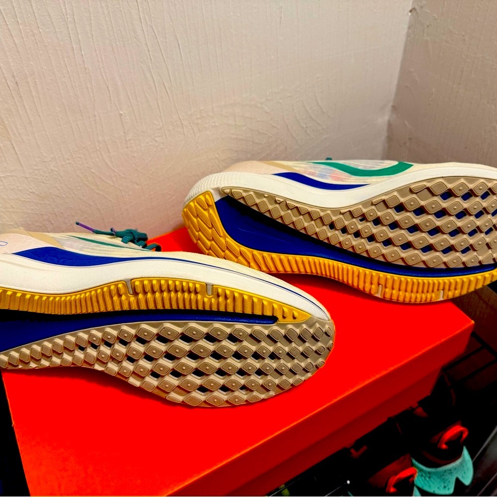 Rare BRAND NEW in box Nike Winflo 9 Premium Men’s shoes Size 11 - Picture 4 of 7